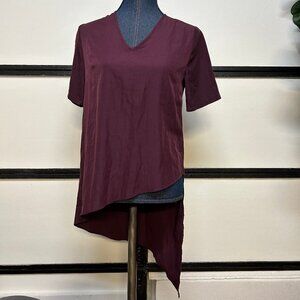 DKNY Burgundy Short Sleeve V-neck Top with Asymmetrical Hem, Size XS